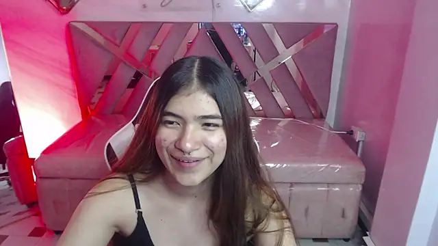 Snapshot of alesia_v_v chatting on 05.29.26 alesia v v online show from 05.29.26