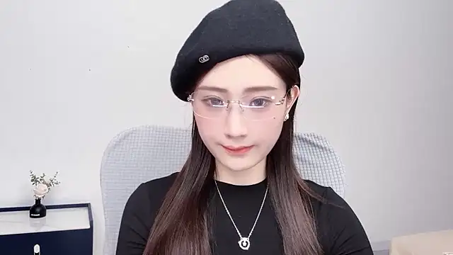 Snapshot of _222Mia chatting on 05.17.26 222Mia online show from 05.17.26