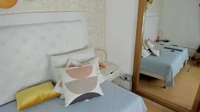 candy eyes  online show from 05.22.26