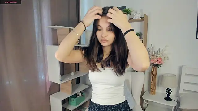 LupitaSolt online show from 05.13.26