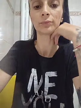 Snapshot of BlissAria chatting on 05.25.26 BlissAria online show from 05.25.26