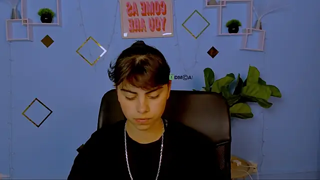 Snapshot of shadow_kiss_ chatting on 07.13.26 shadow kiss online show from 07.13.26
