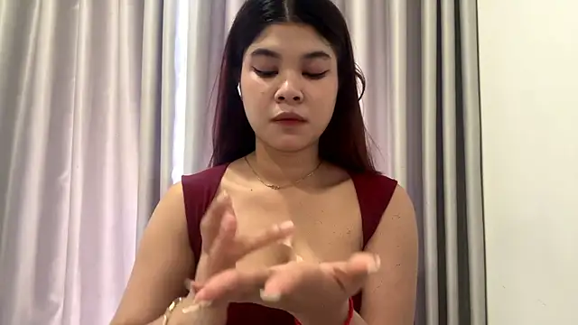 Snapshot of BellaVonarx chatting on 05.23.26 BellaVonarx online show from 05.23.26