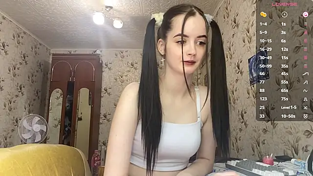 Snapshot of MilanaLush chatting on 05.30.26 MilanaLush online show from 05.30.26