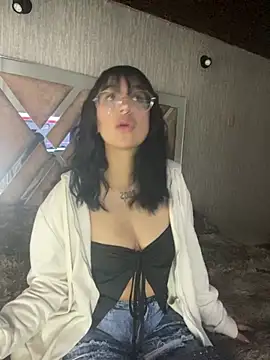 Snapshot of Gaby_Pinkk chatting on 05.19.26 Gaby Pinkk online show from 05.19.26