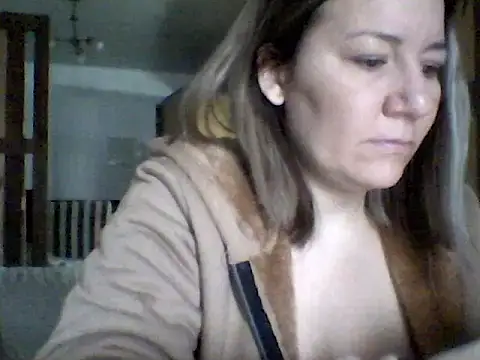 Snapshot of AllisonLove2 chatting on 06.04.26 AllisonLove2 online show from 06.04.26