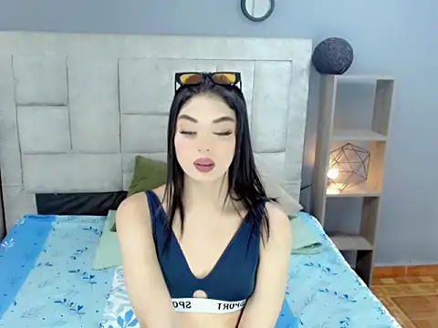 Snapshot of Hera_Persefone chatting on 07.03.26 Hera Persefone online show from 07.03.26