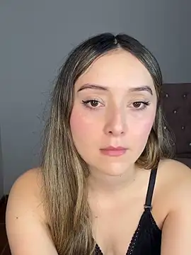 Sarisloves online show from 05.10.26
