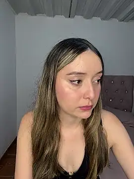 Sarisloves online show from 05.17.26