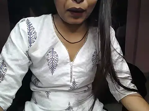 Snapshot of Mahi_Verma chatting on 05.27.26 Mahi Verma online show from 05.27.26