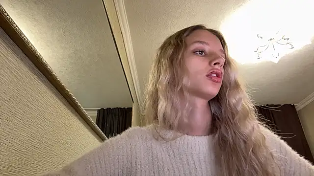 Tiffany Blom online show from 05.29.26