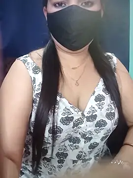 Snapshot of Cute-Sweety chatting on 05.25.26 Cute-Sweety online show from 05.25.26