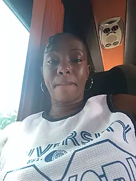 Snapshot of sandycollens_ chatting on 05.29.26 sandycollens online show from 05.29.26