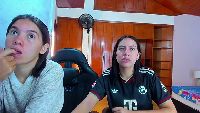 Soffy and Emily online show from 07.15.26