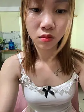 Snapshot of Vi_sexyy chatting on 06.12.26 Vi sexyy online show from 06.12.26