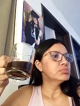 Snapshot of Casandra_inthemorning chatting on 06.10.26 Casandra inthemorning online show from 06.10.26