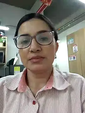 Snapshot of Casandra_inthemorning chatting on 07.05.26 Casandra inthemorning online show from 07.05.26