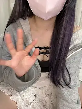 Snapshot of luna_sleepy chatting on 05.29.26 luna sleepy online show from 05.29.26