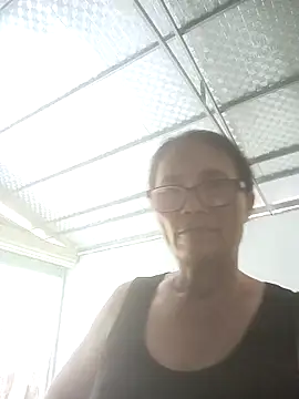Snapshot of Vieekee chatting on 06.14.26 Vieekee online show from 06.14.26
