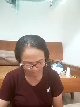 Snapshot of Vieekee chatting on 06.15.26 Vieekee online show from 06.15.26