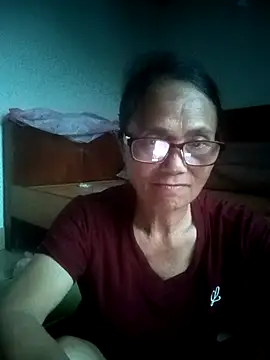 Snapshot of Vieekee chatting on 06.16.26 Vieekee online show from 06.16.26