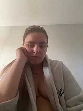 LexiXXoo online show from 05.17.26