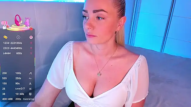 Snapshot of __Dasha__ chatting on 05.23.26 Dasha online show from 05.23.26