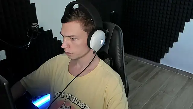 More than friend online show from 07.04.26