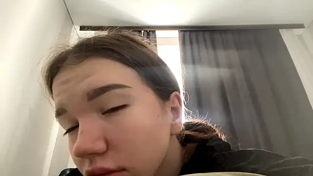 Snapshot of FewerCadre chatting on 06.18.26 FewerCadre online show from 06.18.26