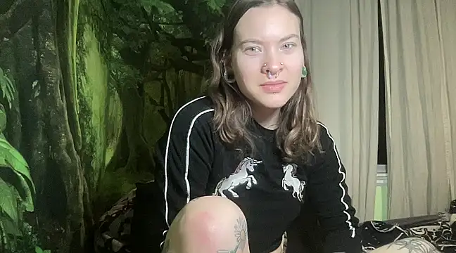 Snapshot of mo0ngoddess chatting on 01.26.25 mo0ngoddess online show from 01.26.25