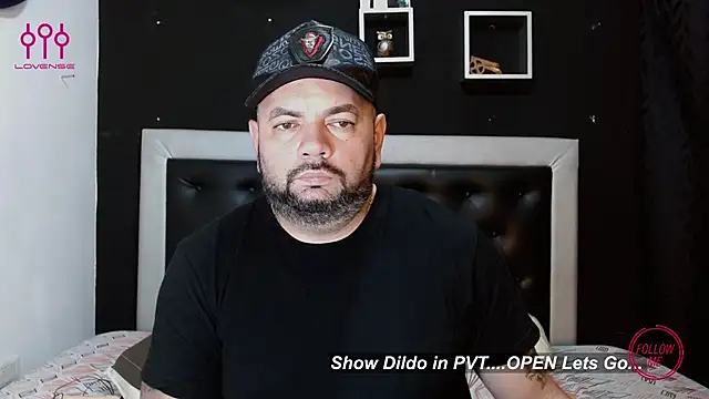 Snapshot of perverseveteranmanxxx chatting on 03.14.25 perverseveteranmanxxx online show from 03.14.25