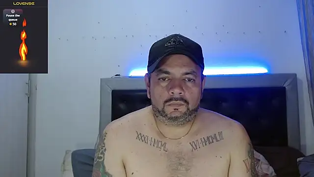 Snapshot of perverseveteranmanxxx chatting on 02.22.26 perverseveteranmanxxx online show from 02.22.26