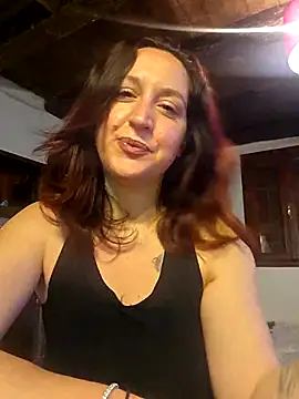 Snapshot of Nicolevellori chatting on 05.12.26 Nicolevellori online show from 05.12.26