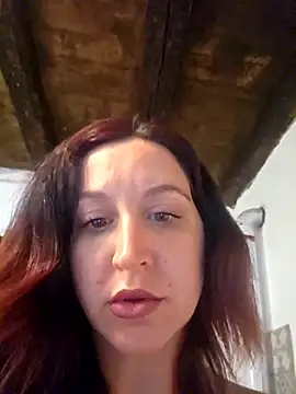 Snapshot of Nicolevellori chatting on 05.14.26 Nicolevellori online show from 05.14.26