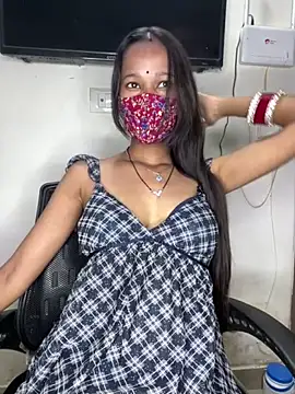 Snapshot of sexy_manvi25 chatting on 05.20.26 sexy manvi25 online show from 05.20.26