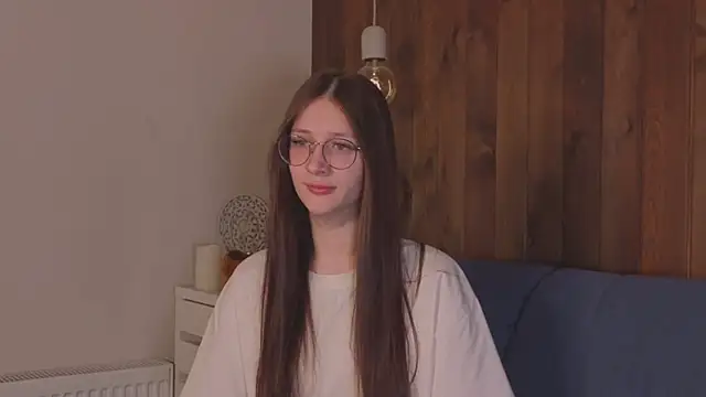 WinonaGue online show from 05.25.26