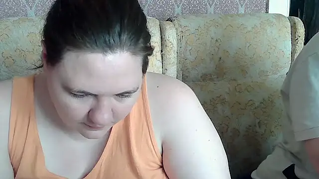 Snapshot of TiffanyLenee chatting on 05.19.26 TiffanyLenee online show from 05.19.26