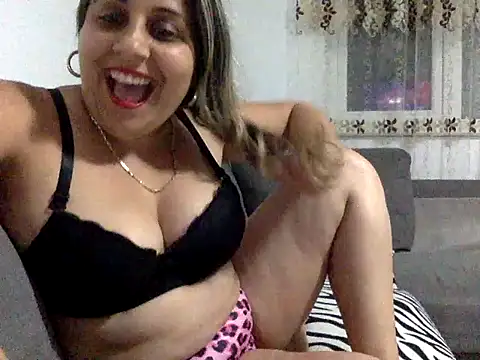 Snapshot of Antoniasweet chatting on 05.16.26 Antoniasweet online show from 05.16.26