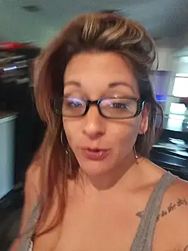 Snapshot of missbellastar chatting on 05.15.26 missbellastar online show from 05.15.26