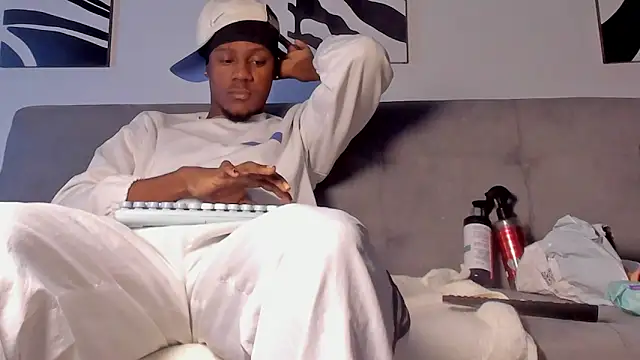 Snapshot of Drake_Wit1 chatting on 06.17.26 Drake Wit1 online show from 06.17.26