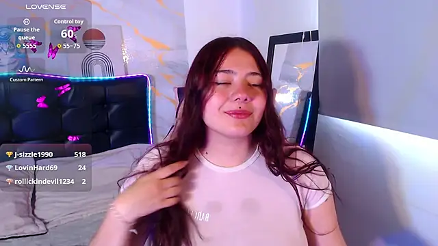 Snapshot of Lizeth_bigboob chatting on 06.23.26 Lizeth bigboob online show from 06.23.26