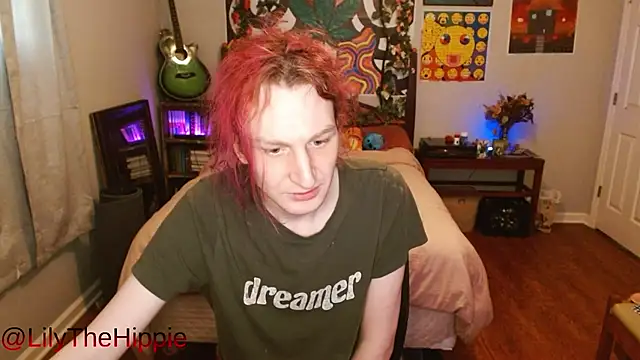 Snapshot of lilythehippie chatting on 05.27.26 lilythehippie online show from 05.27.26