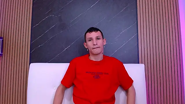 Snapshot of Isak_Berekoa chatting on 05.20.26 Isak Berekoa online show from 05.20.26