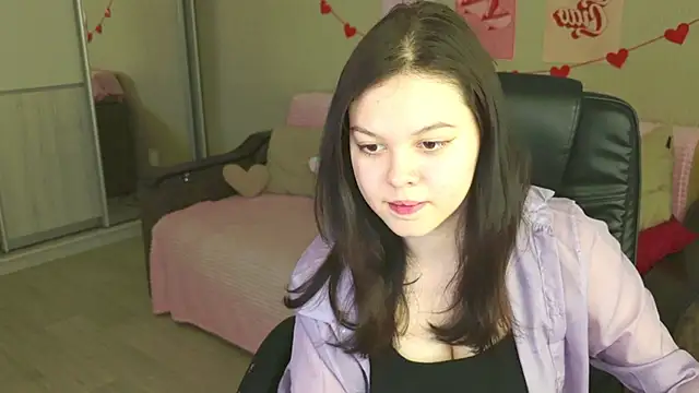 Snapshot of DelarySong chatting on 05.19.26 DelarySong online show from 05.19.26