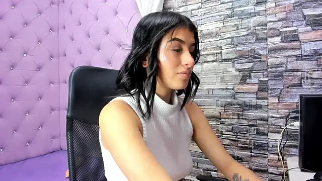 haileypetite online show from 05.22.26