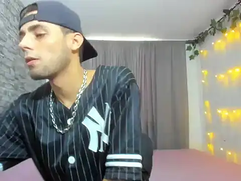 AlexBunny  online show from 05.18.26