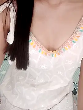 Snapshot of Ipho_girl chatting on 06.19.26 Ipho girl online show from 06.19.26