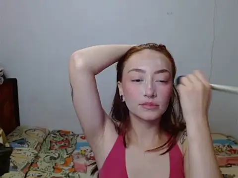 Snapshot of iris_ares_ chatting on 05.27.26 iris ares online show from 05.27.26