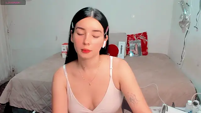 Snapshot of sakura_hurano chatting on 05.14.26 sakura hurano online show from 05.14.26