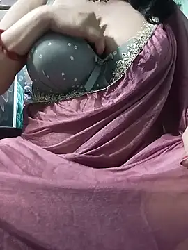 Snapshot of Savita_Bhabhiii chatting on 05.30.26 Savita Bhabhiii online show from 05.30.26